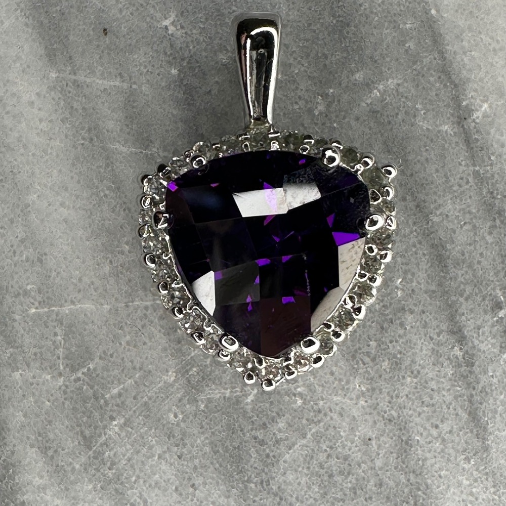 925 Sterling Silver Purple Amethyst Trillion Cut Heart Halo Pendant‎ Necklace